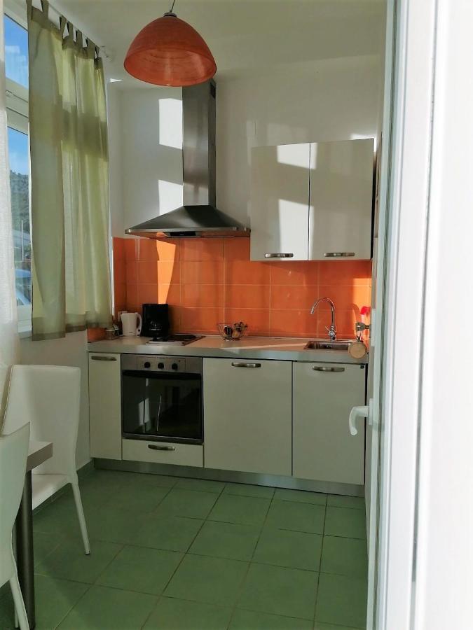 Apartmani B&S Barbat na Rabu エクステリア 写真