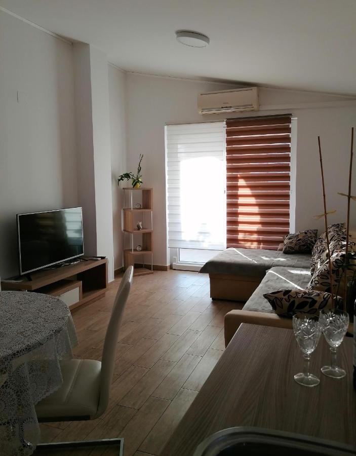 Apartmani B&S Barbat na Rabu エクステリア 写真