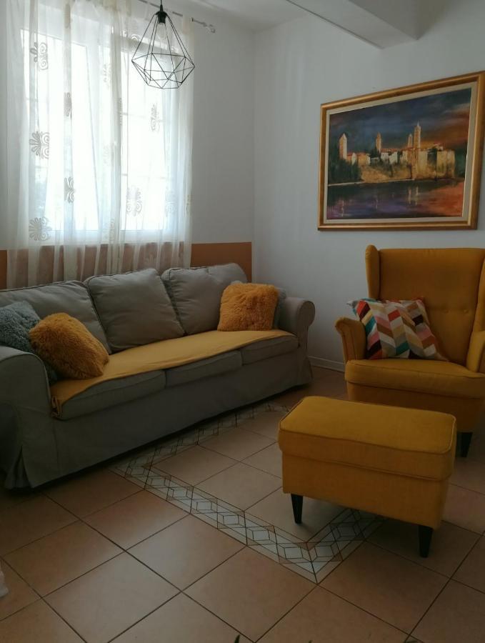 Apartmani B&S Barbat na Rabu エクステリア 写真