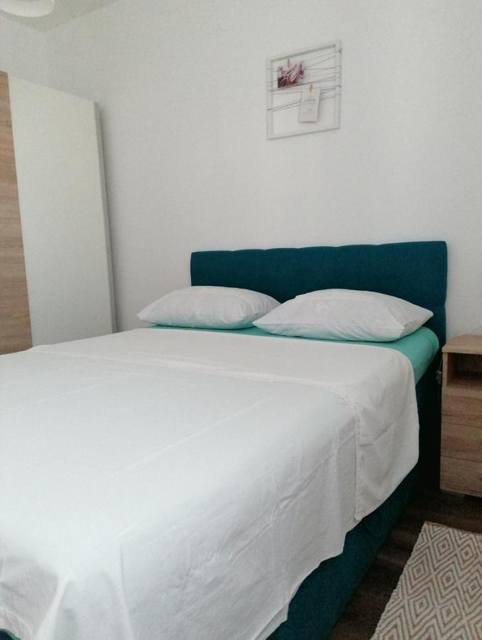 Apartmani B&S Barbat na Rabu エクステリア 写真