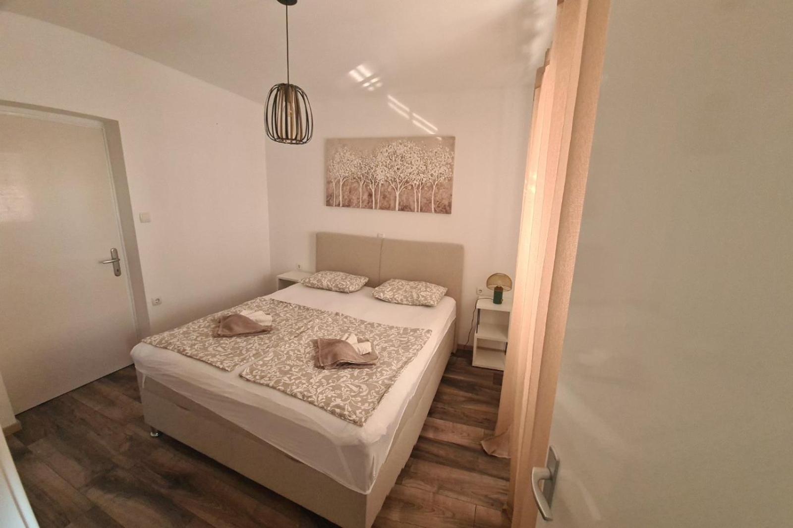 Apartmani B&S Barbat na Rabu エクステリア 写真
