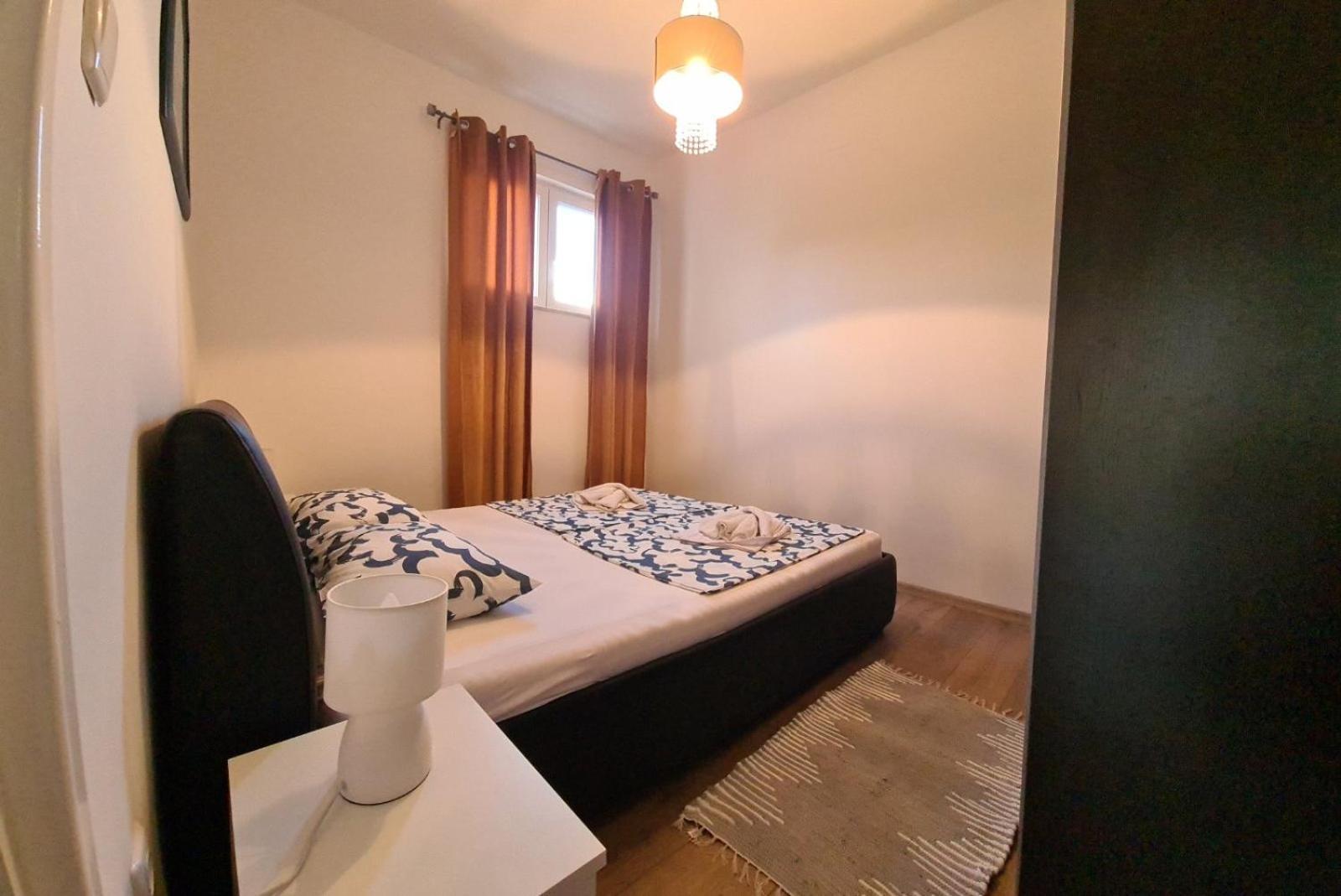 Apartmani B&S Barbat na Rabu エクステリア 写真